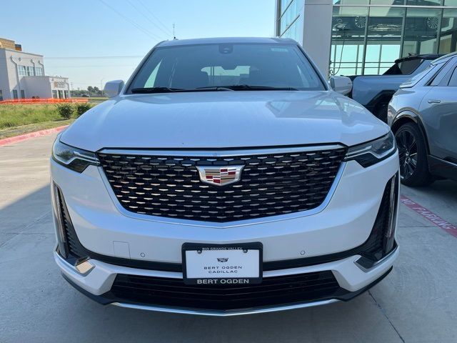 2025 Cadillac XT6 FWD Luxury