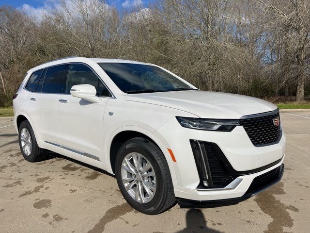 2025 Cadillac XT6 FWD Luxury