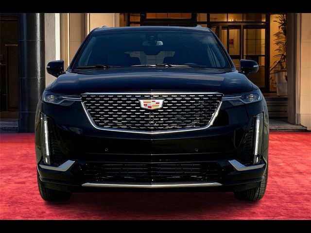 2025 Cadillac XT6 FWD Luxury