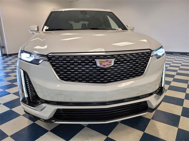 2025 Cadillac XT6 FWD Luxury