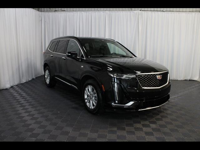 2025 Cadillac XT6 AWD Luxury