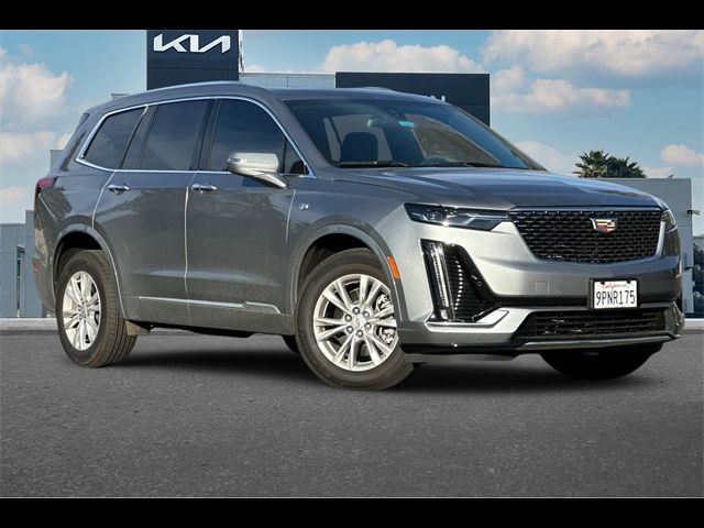 2025 Cadillac XT6 AWD Luxury