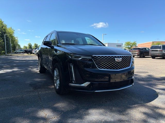 2025 Cadillac XT6 AWD Luxury