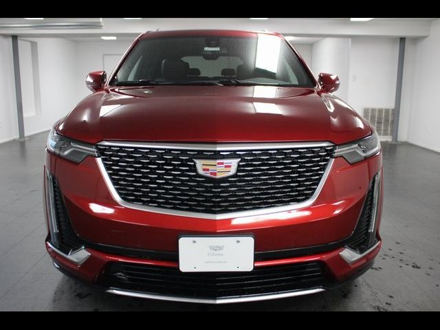 2025 Cadillac XT6 AWD Luxury