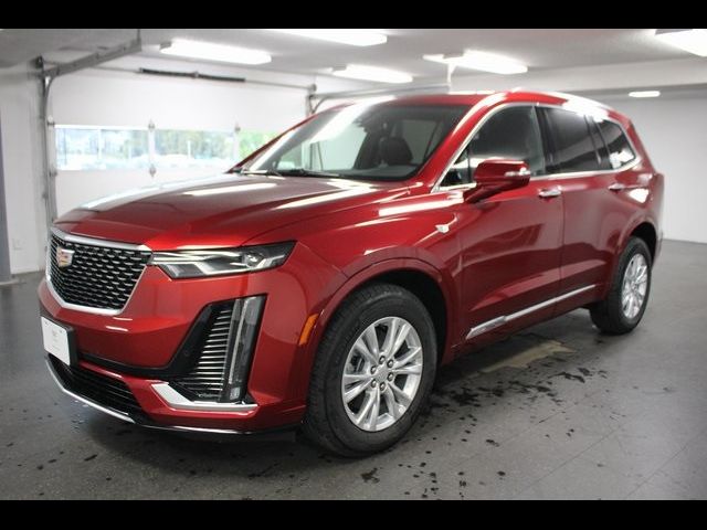 2025 Cadillac XT6 AWD Luxury