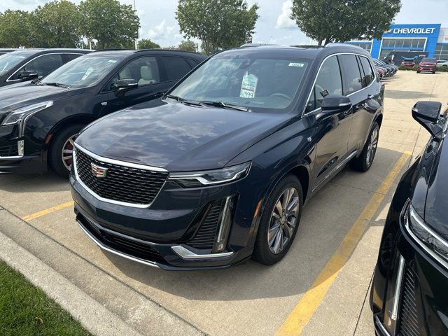 2025 Cadillac XT6 Premium Luxury