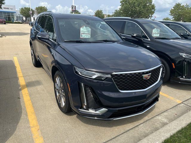 2025 Cadillac XT6 Premium Luxury