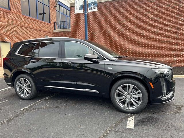 2025 Cadillac XT6 Premium Luxury