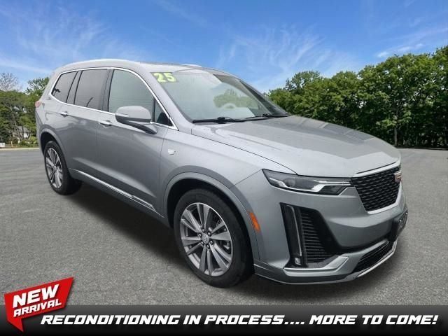 2025 Cadillac XT6 Premium Luxury