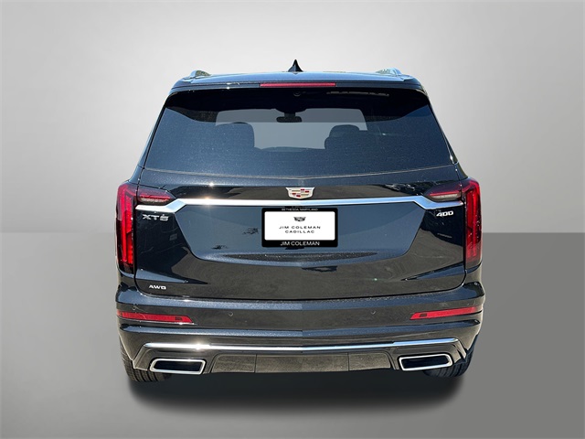 Vehicle image 15 of 18