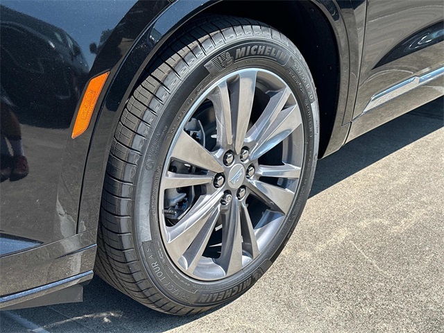 Vehicle image 17 of 18