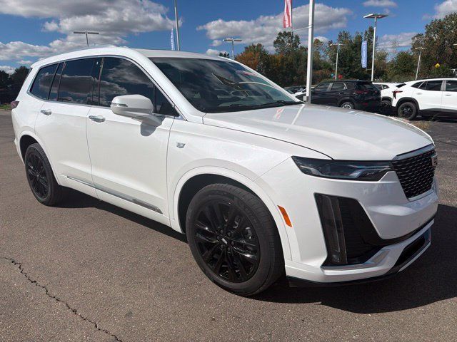 2025 Cadillac XT6 Premium Luxury