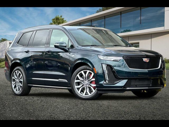 2025 Cadillac XT6 Sport