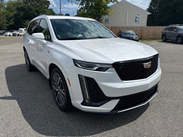 2025 Cadillac XT6 Sport