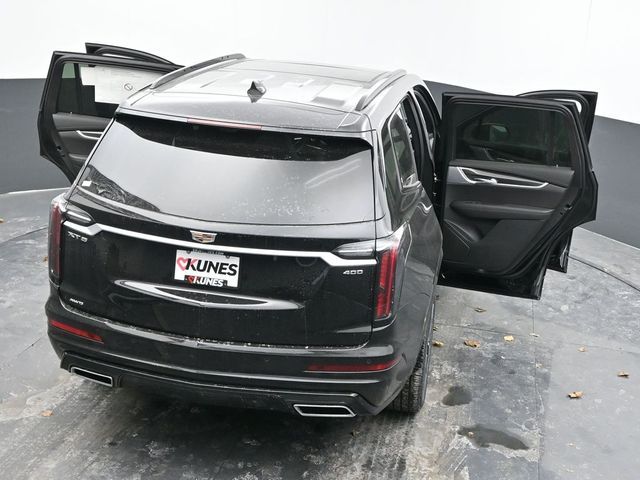 2025 Cadillac XT6 Sport