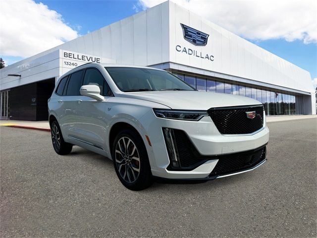 2025 Cadillac XT6 Sport