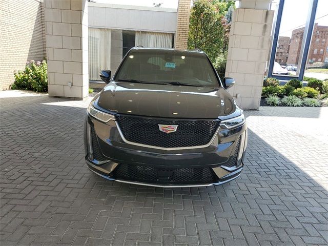 2025 Cadillac XT6 Sport