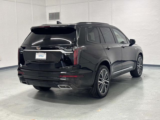 2025 Cadillac XT6 Sport