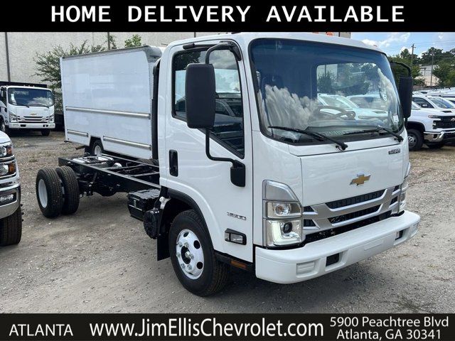 2025 Chevrolet 3500 HG LCF Gas Base