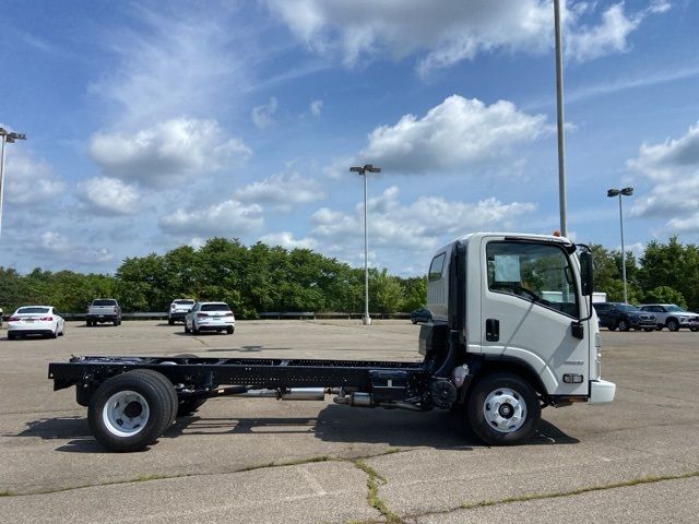 2025 Chevrolet 3500 HG LCF Gas Base