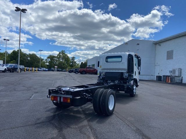 2025 Chevrolet 3500 HG LCF Gas Base