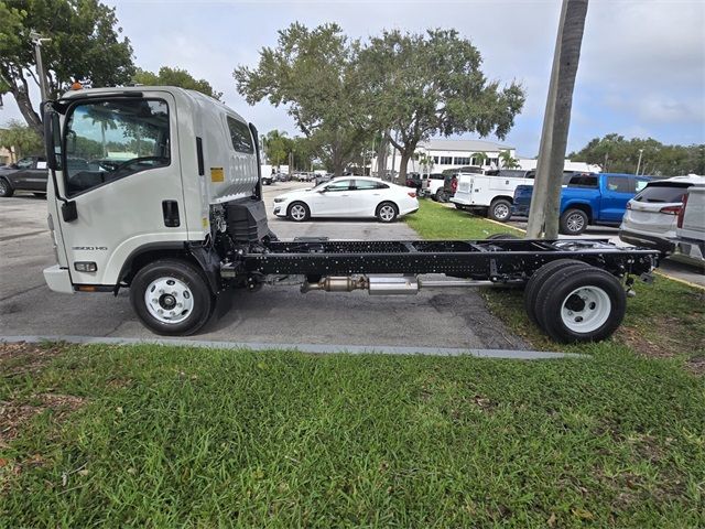 2025 Chevrolet 3500 HG LCF Gas Base