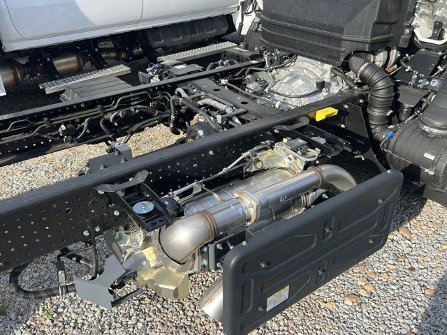2025 Chevrolet 5500 XD LCF Diesel Base