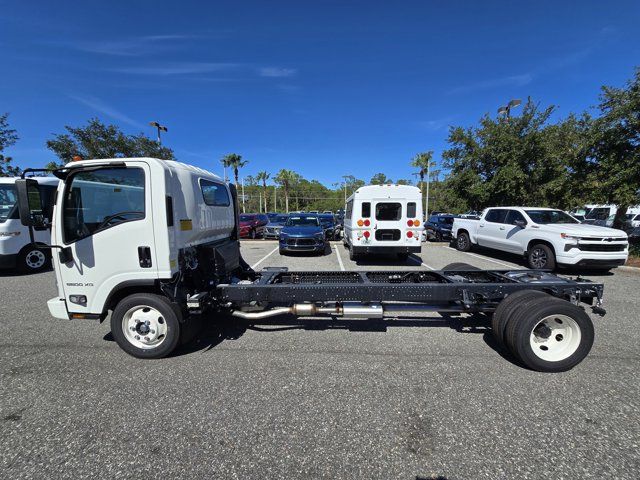 2025 Chevrolet 5500 XG LCF Gas Base