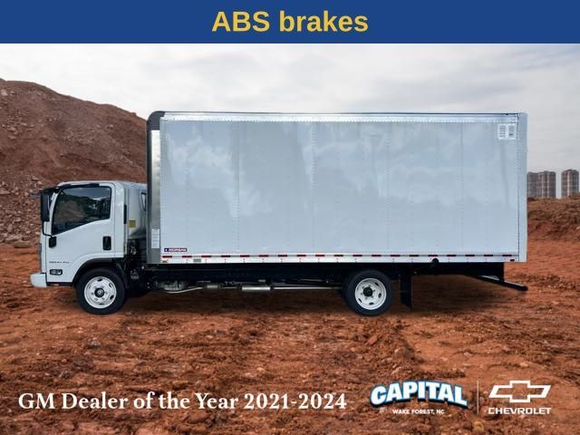 2025 Chevrolet 5500 XG LCF Gas Base