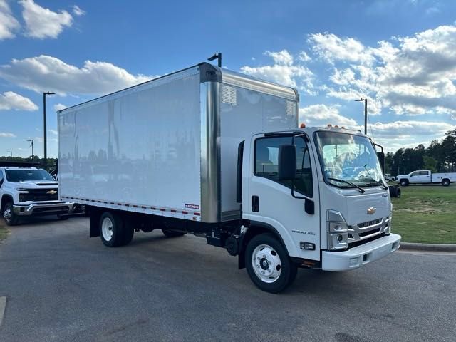 2025 Chevrolet 5500 XG LCF Gas Base