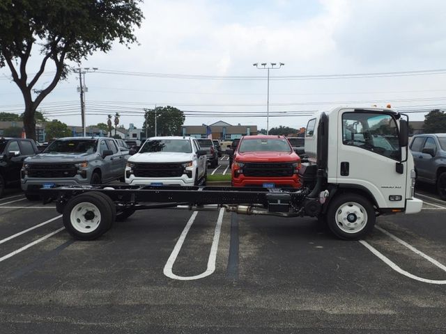 2025 Chevrolet 5500 XG LCF Gas Base