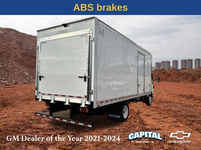 2025 Chevrolet 5500 XG LCF Gas Base