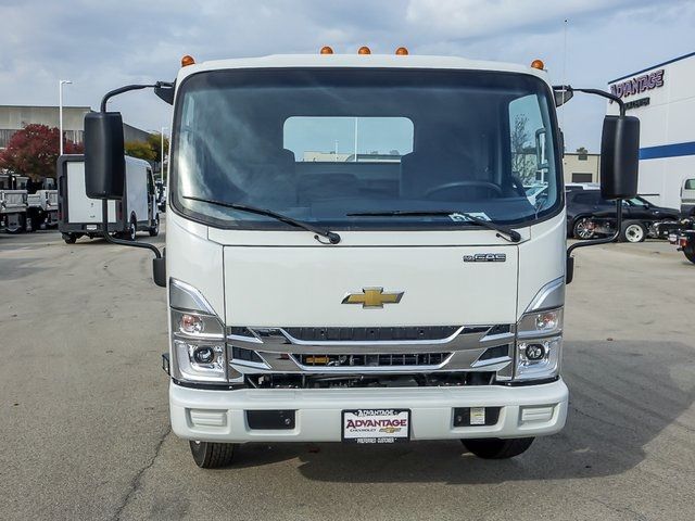 2025 Chevrolet 5500 XG LCF Gas Base