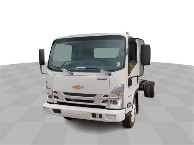 2025 Chevrolet 5500 XG LCF Gas Base