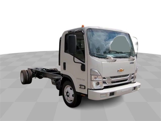 2025 Chevrolet 5500 XG LCF Gas Base