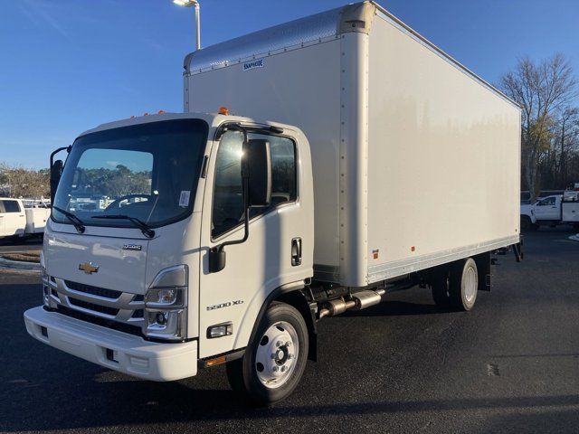 2025 Chevrolet 5500 XG LCF Gas Base