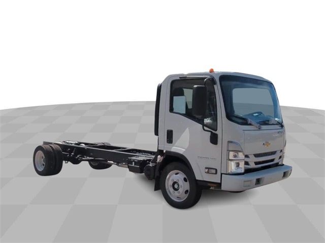 2025 Chevrolet 5500 XG LCF Gas Base