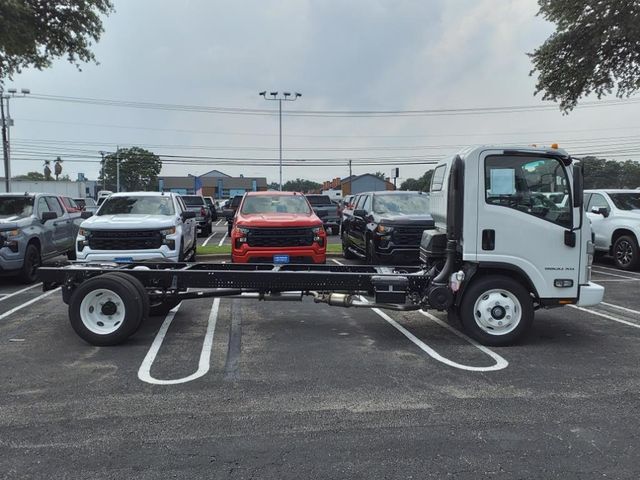 2025 Chevrolet 5500 XG LCF Gas Base