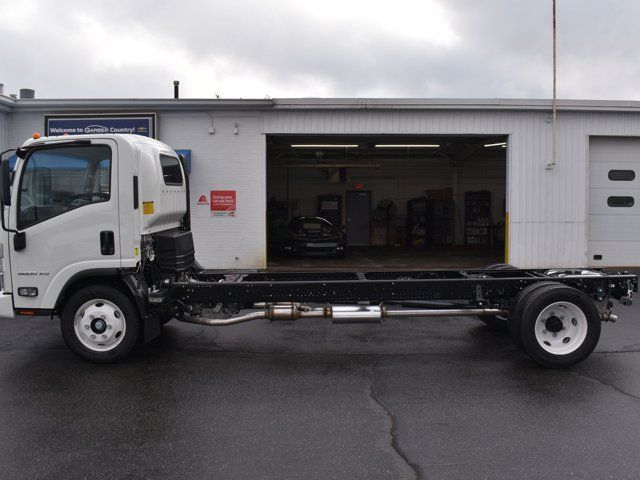 2025 Chevrolet 5500 XG LCF Gas Base