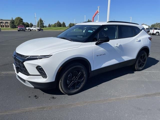 2025 Chevrolet Blazer LT