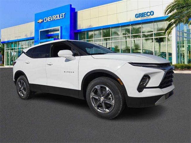 2025 Chevrolet Blazer LT