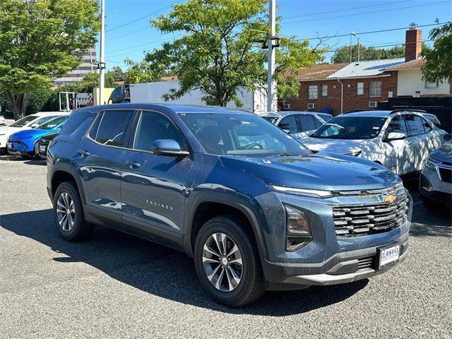 2025 Chevrolet Equinox FWD LT