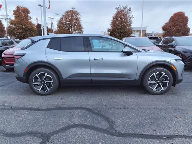 2025 Chevrolet Equinox EV LT