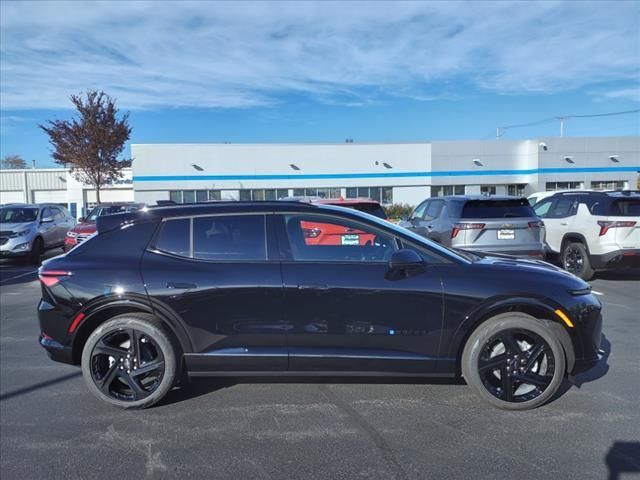 2025 Chevrolet Equinox EV RS