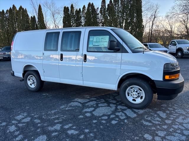 2025 Chevrolet Express Base