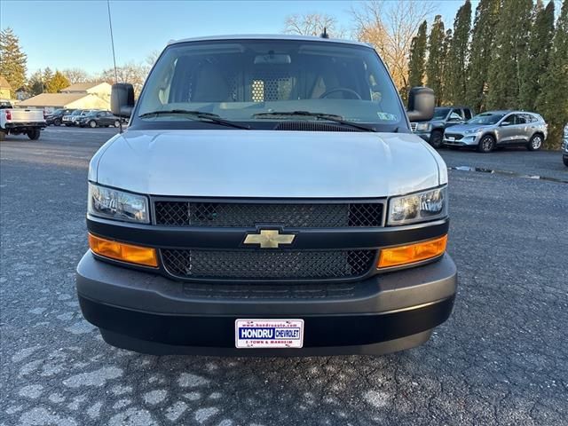 2025 Chevrolet Express Base