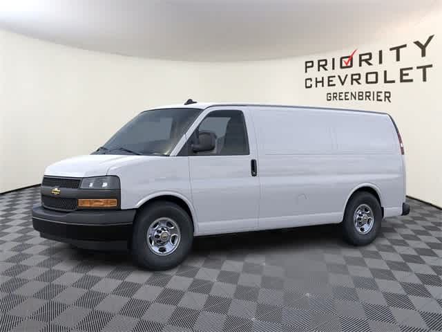 2025 Chevrolet Express Base