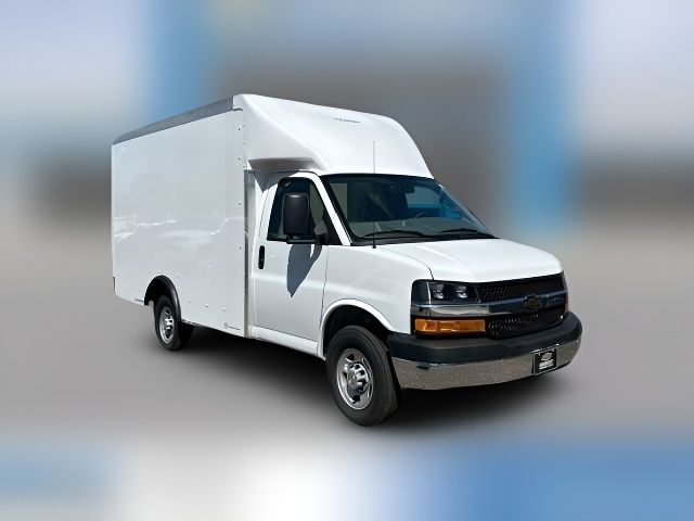 2025 Chevrolet Express Base