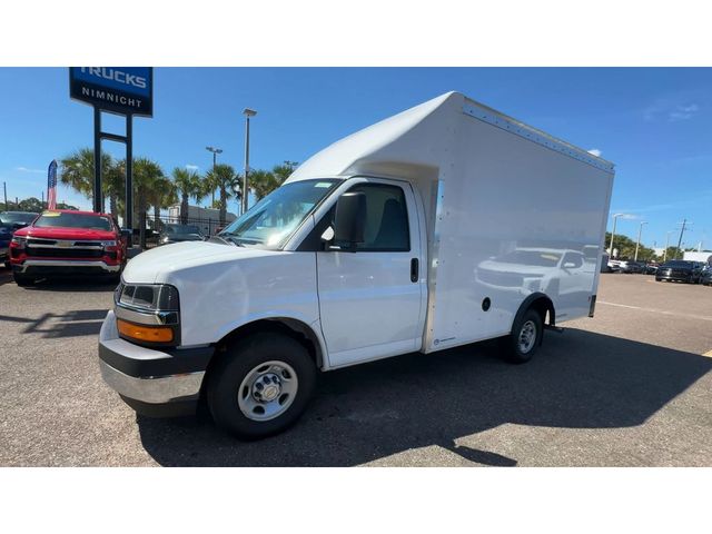 2025 Chevrolet Express Base