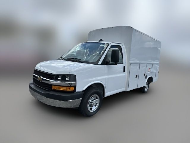 2025 Chevrolet Express Base
